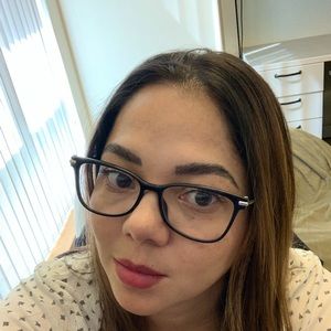 Meet your Posher, Dalia